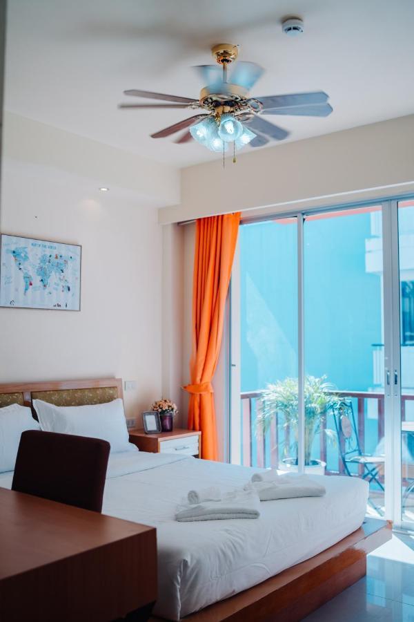 Patong Beach Side Hotel Dış mekan fotoğraf