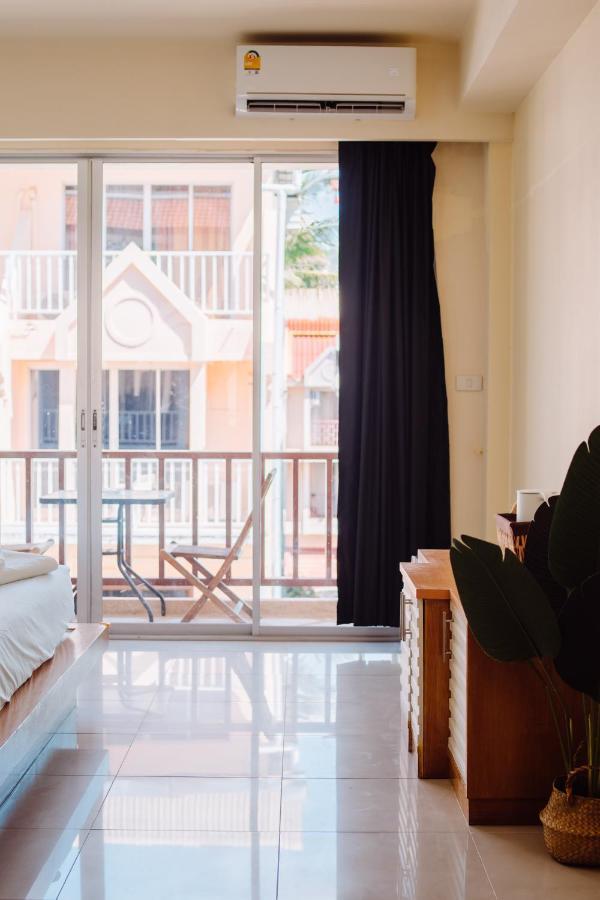 Patong Beach Side Hotel Dış mekan fotoğraf