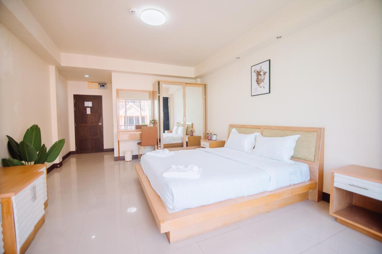 Patong Beach Side Hotel Dış mekan fotoğraf