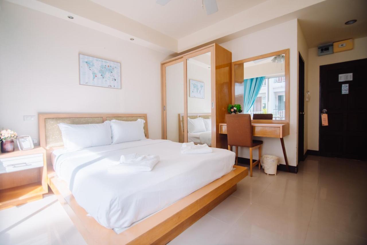 Patong Beach Side Hotel Dış mekan fotoğraf