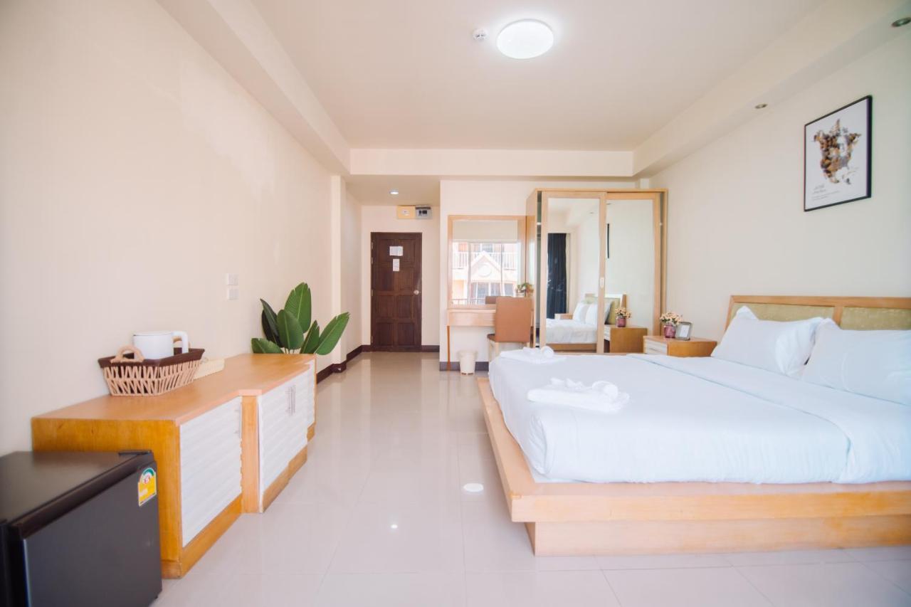 Patong Beach Side Hotel Dış mekan fotoğraf