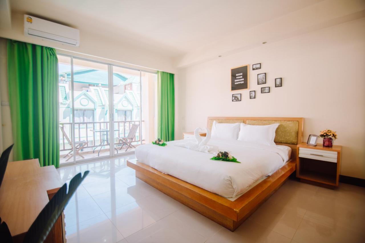 Patong Beach Side Hotel Dış mekan fotoğraf