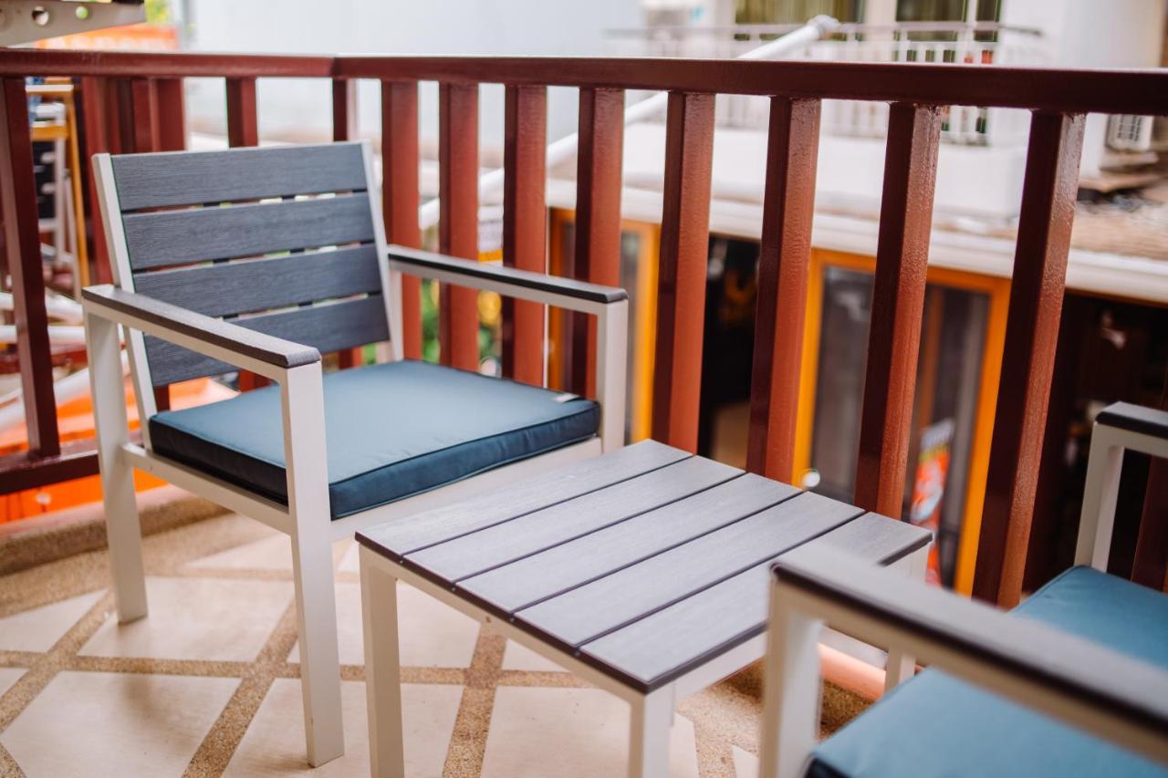 Patong Beach Side Hotel Dış mekan fotoğraf