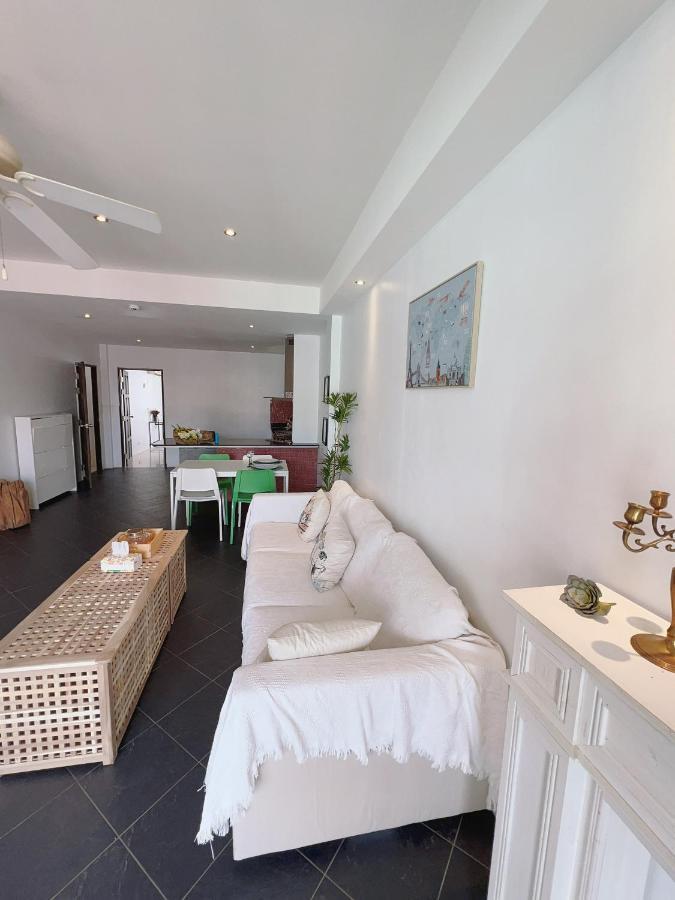Patong Beach Side Hotel Dış mekan fotoğraf