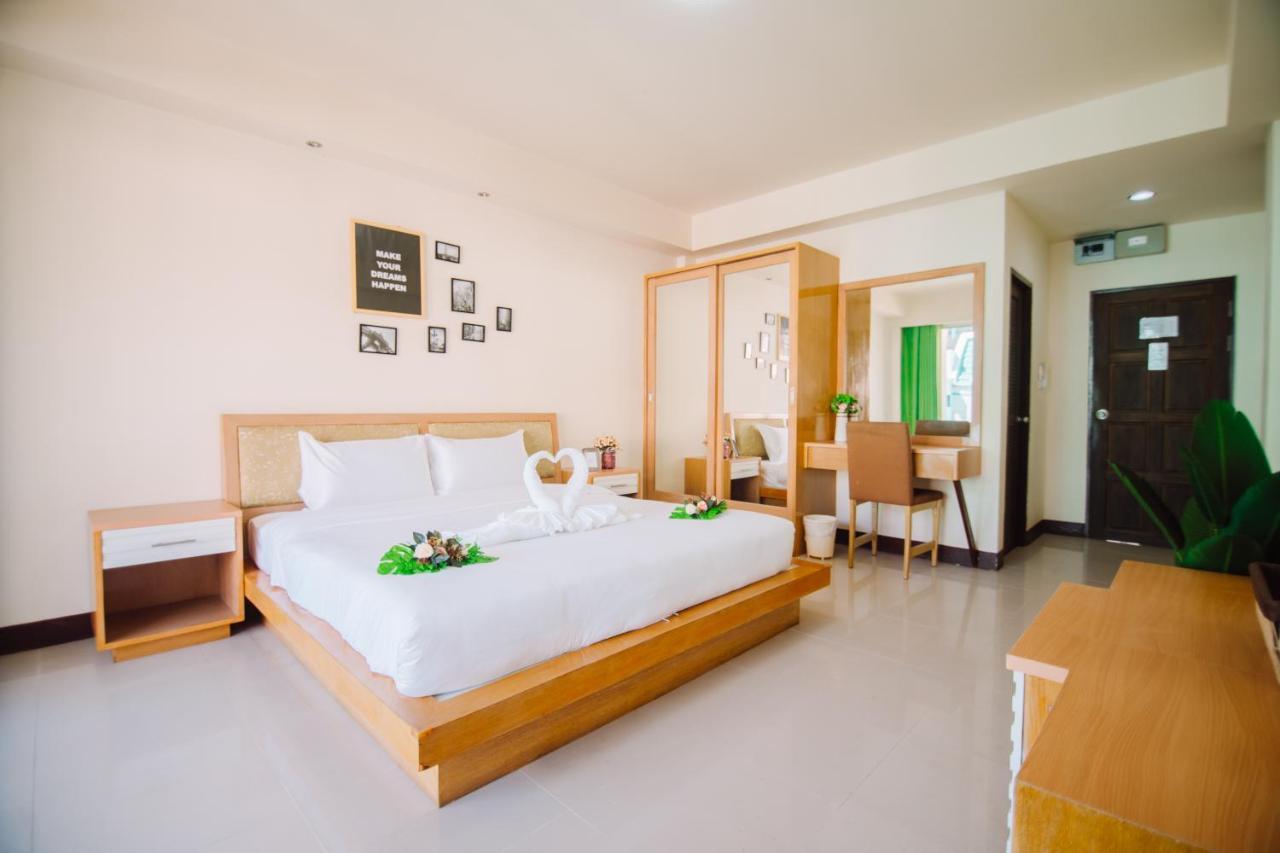 Patong Beach Side Hotel Dış mekan fotoğraf